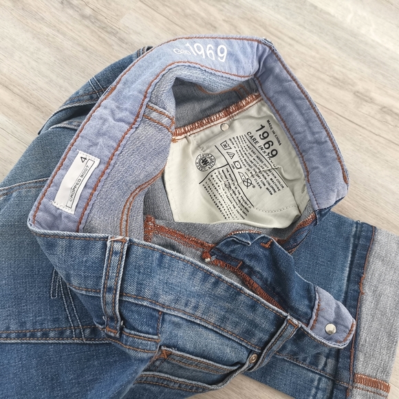 Gap Capri Jeans - Picture 3 of 4